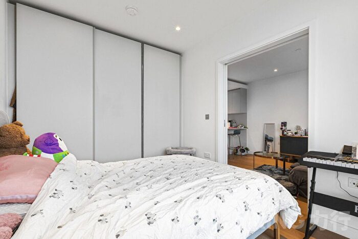 1 Bedroom Flat For Sale In Marsh Wall, Canary Wharf, E14