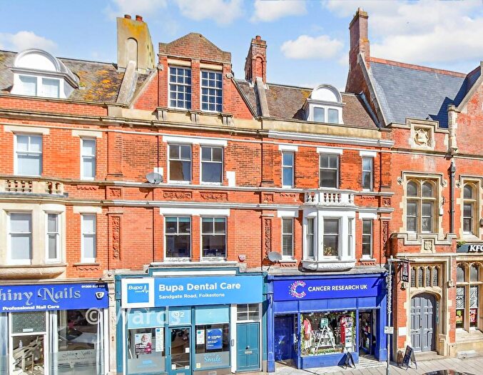 2 Bedroom Maisonette For Sale In Sandgate Road, Folkestone, Kent, CT20