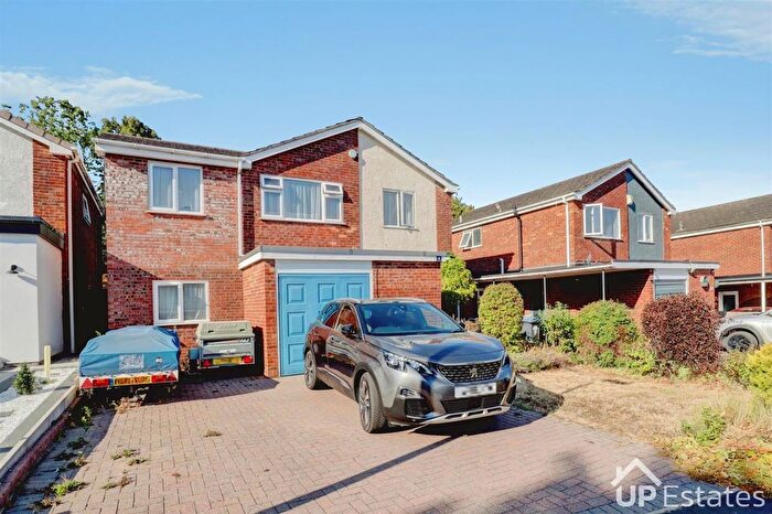 4 Bedroom Detached House For Sale In Elter Close, Brownsover, Rugby, CV21