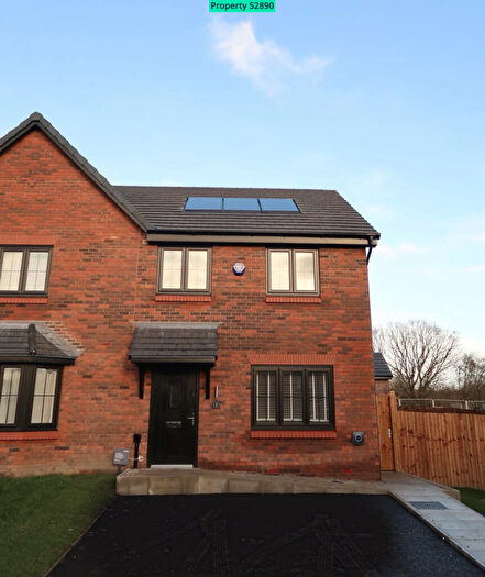 3 Bedroom Semi Detached House To Rent In Tyldesley, Manchester, M28