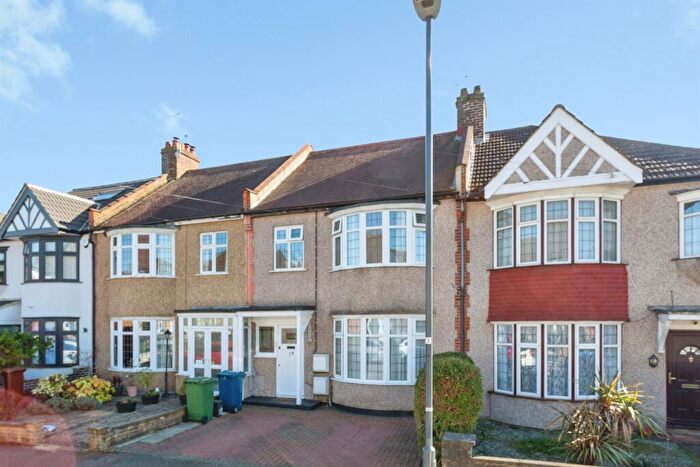 1 Bedroom Maisonette For Sale In Althorpe Road, Harrow, HA1