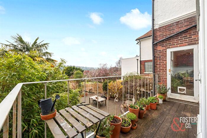 5 Bedroom Detached House For Sale In Surrenden Road, Brighton, BN1