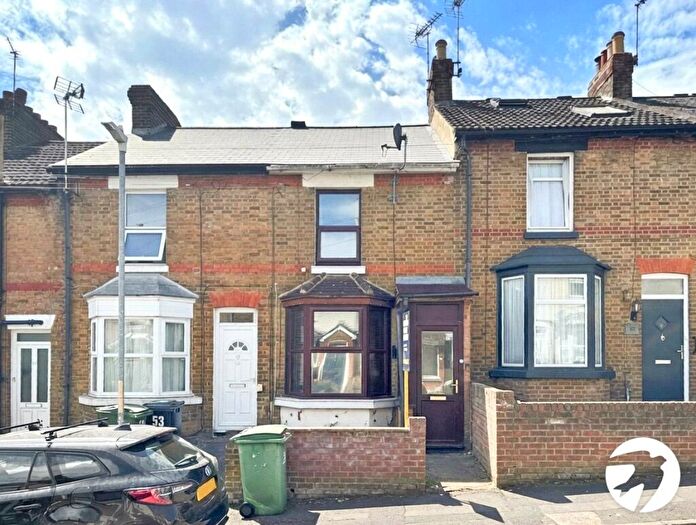 3 Bedroom Terraced House To Rent In Charlton Street, Maidstone, Kent, ME16