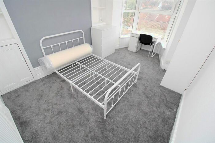 5 Bedroom Terraced House To Rent In Laura Street, Treforest, CF37