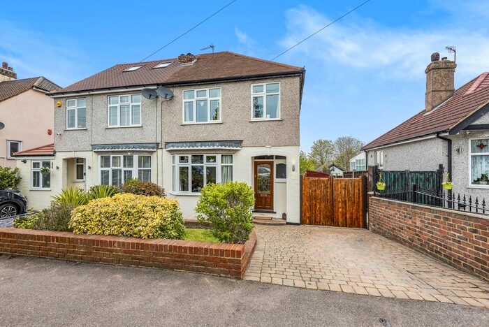 3 Bedroom Semi-Detached House To Rent In Wilmot Road, Dartford, DA1