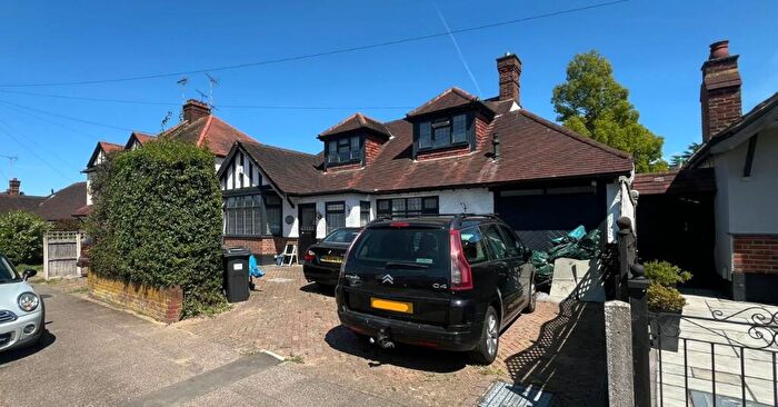 2 Bedroom Flat For Sale In Poppyfields, A Mayfield Avenue, Southend-on-Sea, Essex, SS2
