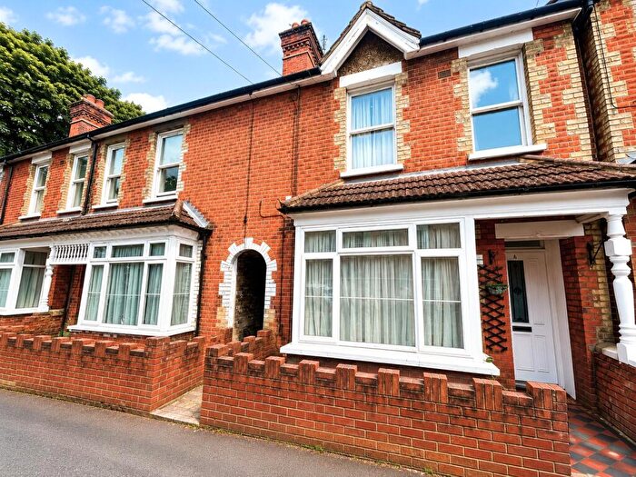 1 Bedroom Maisonette For Sale In College Road, Guildford, Surrey, GU1