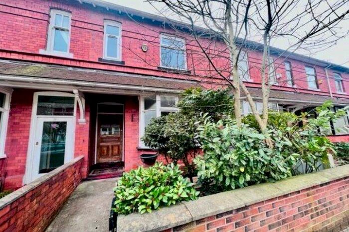 3 Bedroom Terraced House To Rent In Thorpe Street, Manchester, M16