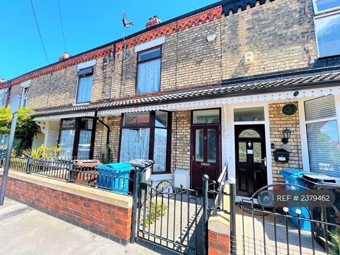 3 Bedroom Terraced House To Rent In De La Pole Avenue, Hull, HU3