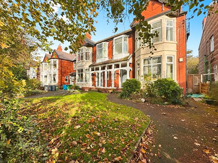 1 Bedroom Flat To Rent In Wood Road, Whalley Range, M16