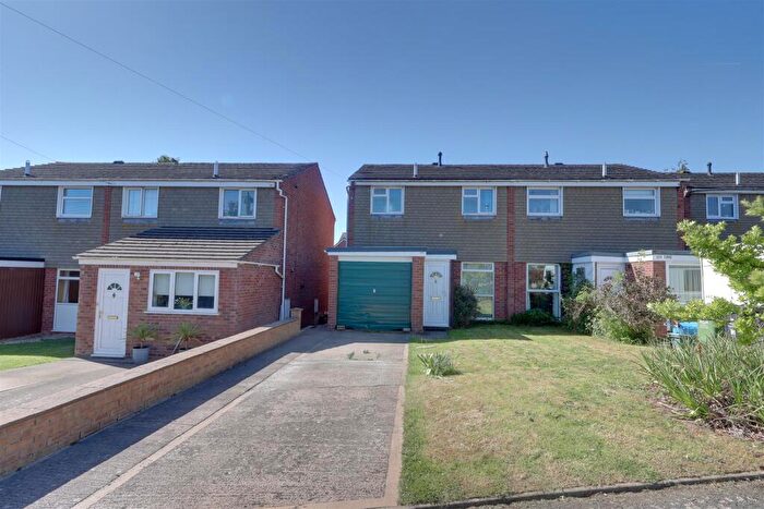 3 Bedroom Semi-Detached House For Sale In Foley Road, Newent, GL18