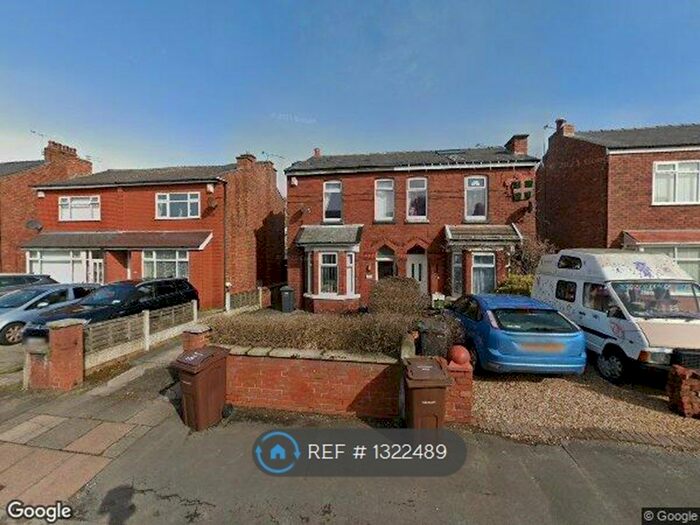 3 Bedroom Semi-Detached House To Rent In Kew Road, Southport PR8