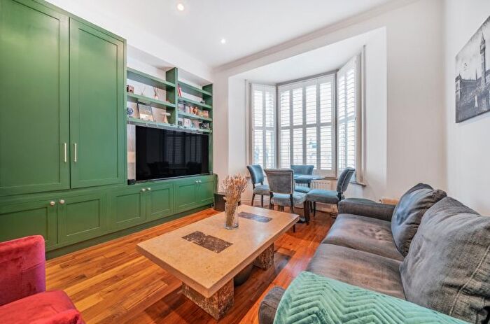 1 Bedroom Flat To Rent In Harwood Road, London, SW6