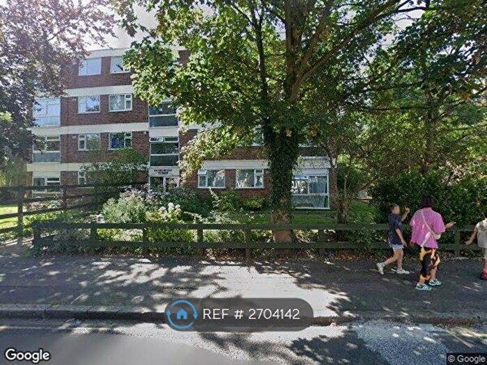 2 Bedroom Flat To Rent In Gordon Road, London, W13
