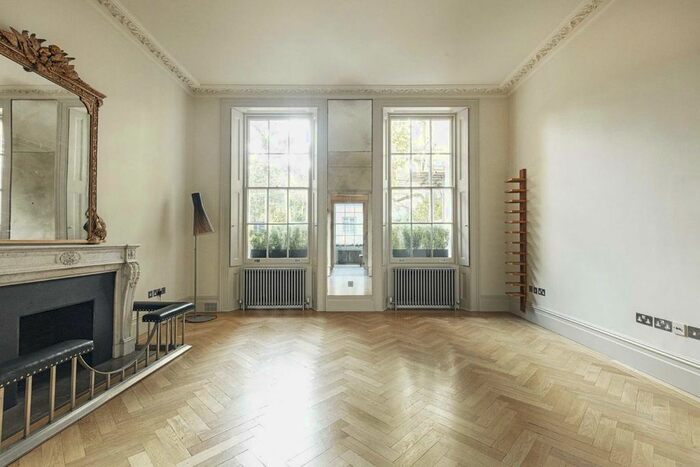 2 Bedroom Flat To Rent In Warwick Square, London, SW1V