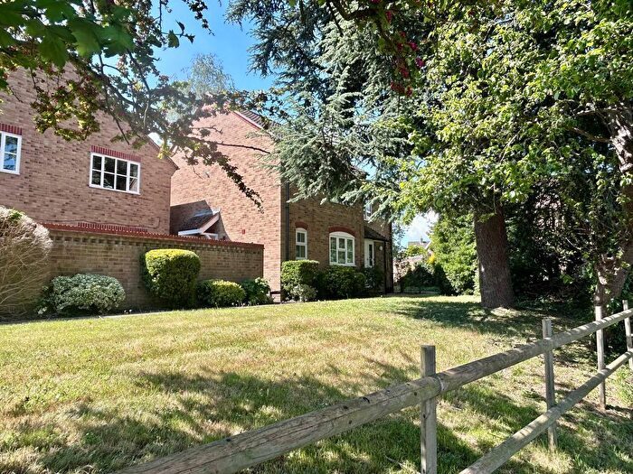 1 Bedroom Flat For Sale In Orchard Close, Didcot, OX11
