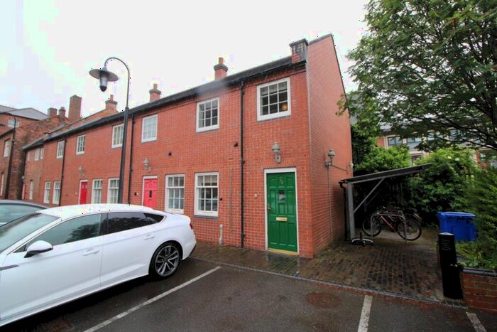 2 Bedroom House To Rent In Horninglow Street, Burton Upon Trent, Staffordshire, DE14