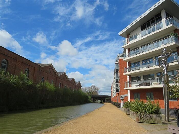 1 Bedroom Flat To Rent In Wolverton Park Road, Wolverton, Milton Keynes, MK12