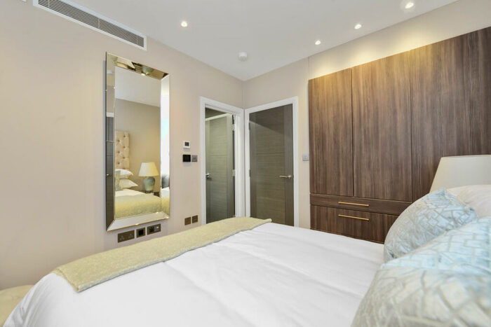 2 Bedroom Apartment To Rent In Lyndhurst Road, London, NW3