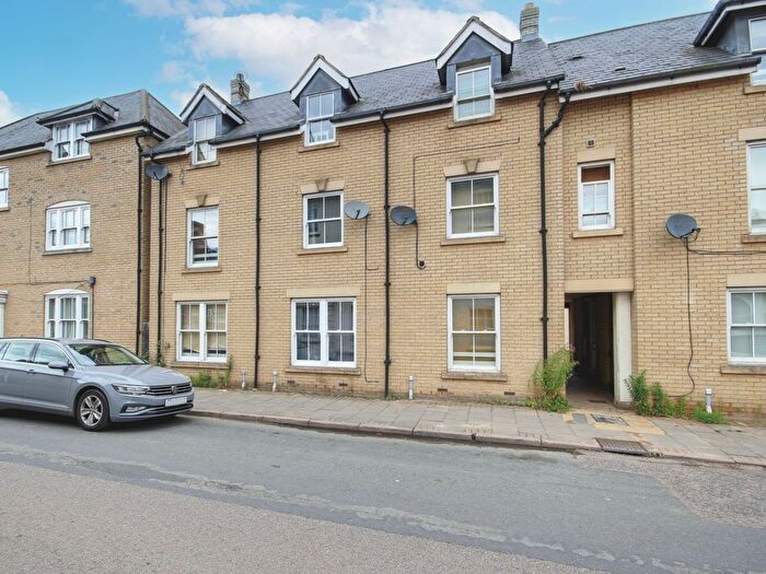 2 Bedroom Town House To Rent In Palmer Close, Ramsey, Huntingdon, Cambridgeshire, PE26