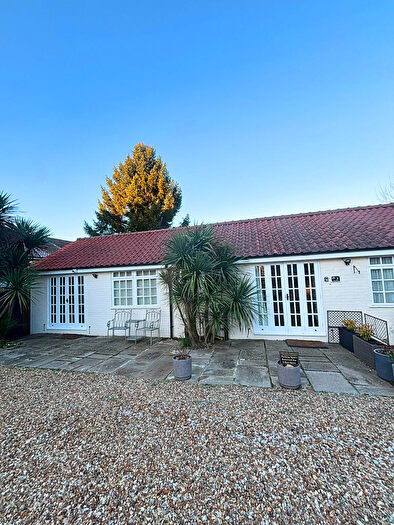 2 Bedroom Bungalow To Rent In Bail Mews, Lincoln, LN1