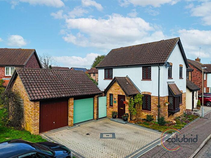 3 Bedroom Semi Detached House For Sale In Pollards Green, Chelmsford, CM2