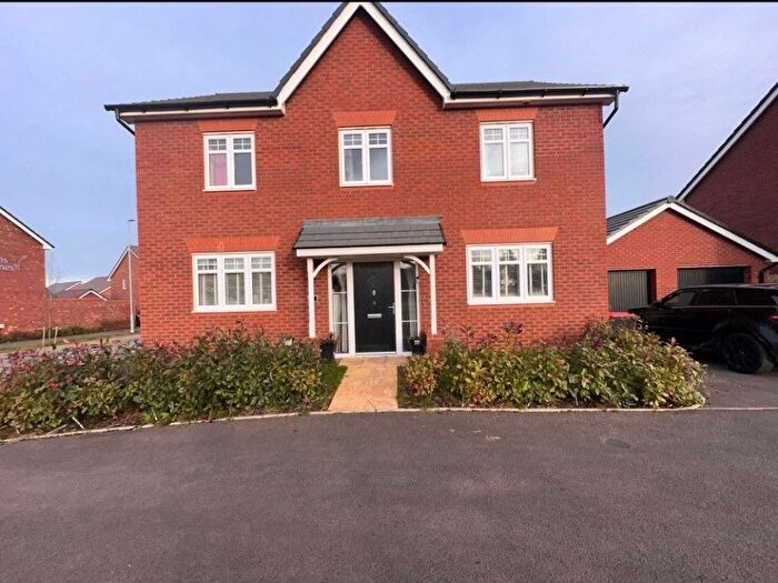 4 Bedroom Detached House To Rent In Hungerhill Road, Telford, Shropshire, TF2