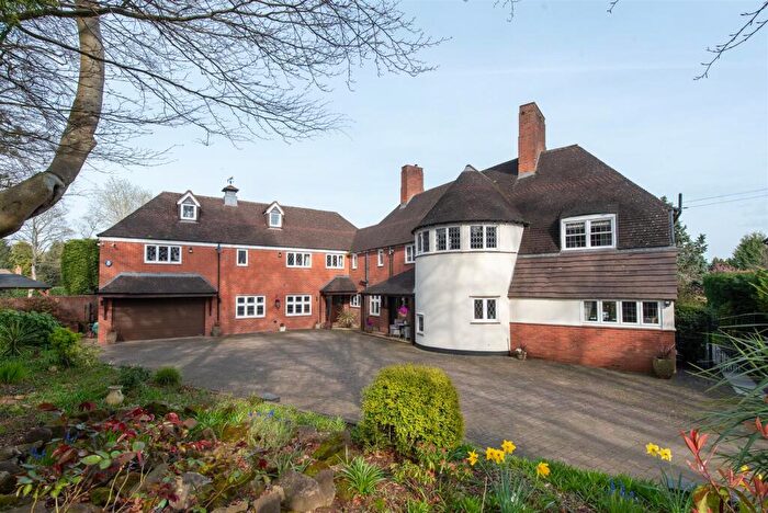 5 Bedroom Detached House For Sale In Quarry Park Road, Stourbridge, DY8