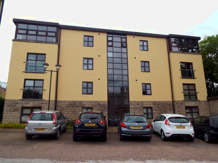 2 Bedroom Apartment To Rent In Queens Mews, Queens Tower, Park Grange Road, Sheffield, Nr City Centre, S2