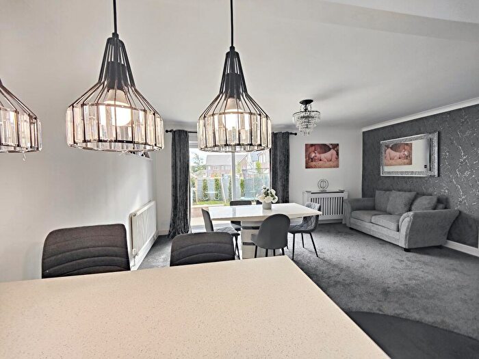 4 Bedroom Detached House For Sale In Swanley Close, Eastbourne, BN23
