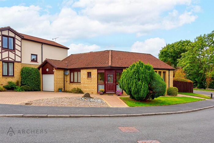 3 Bedroom Detached Bungalow For Sale In Stonewood Grove, Sandygate, Sheffield, S10