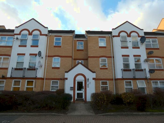 2 Bedroom Flat To Rent In Aaron Hill Road, Beckton, London, E6
