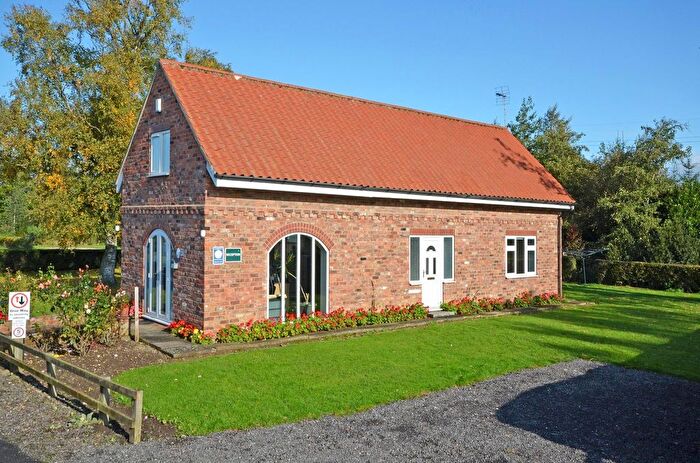 2 Bedroom Bungalow To Rent In The Bungalow, Stockton Lane, York, YO32