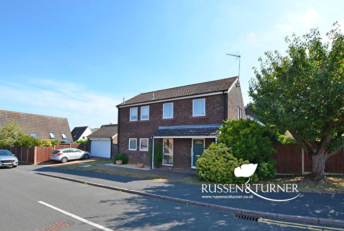 4 Bedroom Detached House For Sale In Detached Family Home On Springwood Estate, PE30
