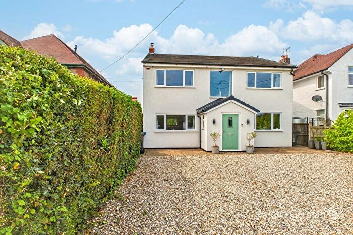 5 Bedroom Detached House For Sale In Hyde Bank, Coppenhall, ST18