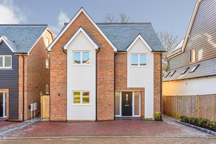 5 Bedroom Detached House For Sale In Town Wood Close, Lindfield, Haywards Heath, RH16