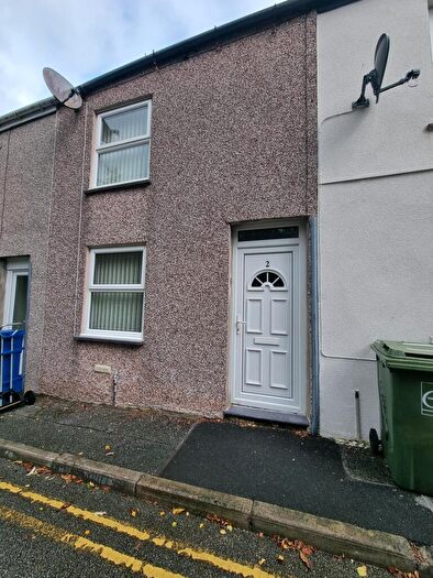 2 Bedroom Terraced House To Rent In St. Pauls Terrace, Bangor, LL57