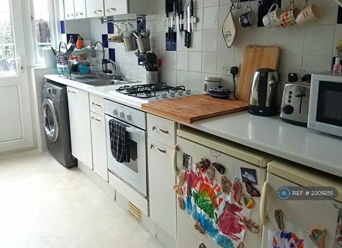 2 Bedroom Terraced House To Rent In Farmfield Road, Bromley, BR1