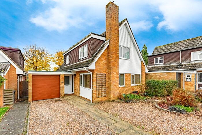4 Bedroom Detached House For Sale In Rectory Close, Carlton, Bedford, Bedfordshire, MK43