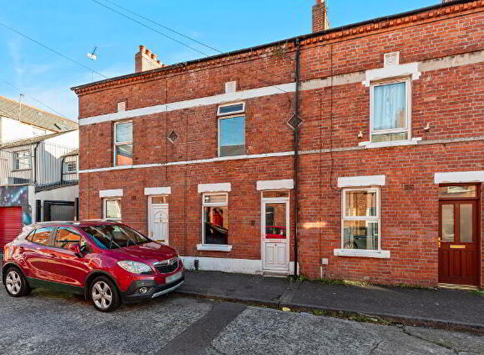 3 Bedroom Mid Terraced House For Sale In Dunvegan Street, Belfast, BT6