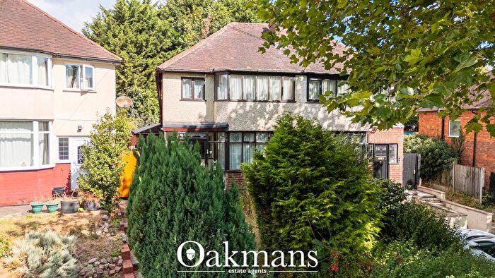 3 Bedroom Semi-Detached House For Sale In Broughton Crescent, Birmingham, West Midlands, B31