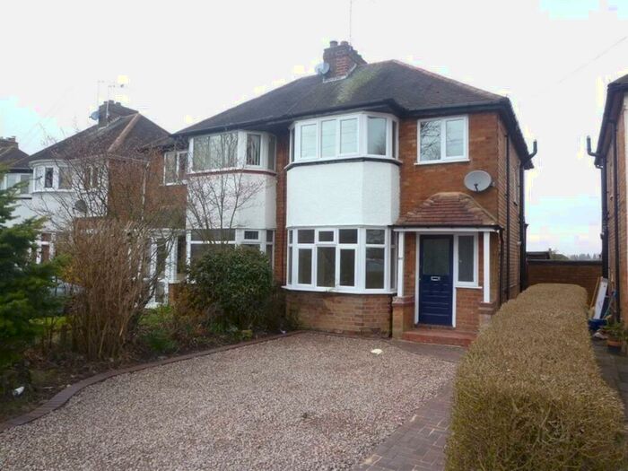 3 Bedroom Semi-Detached House To Rent In Stroud Road, Solihull, B90