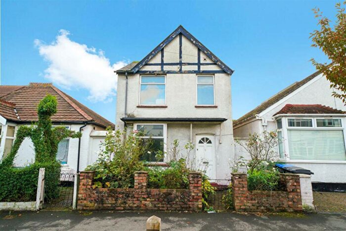 3 Bedroom Detached House For Sale In Rugby Avenue, Wembley, Middlesex, HA0
