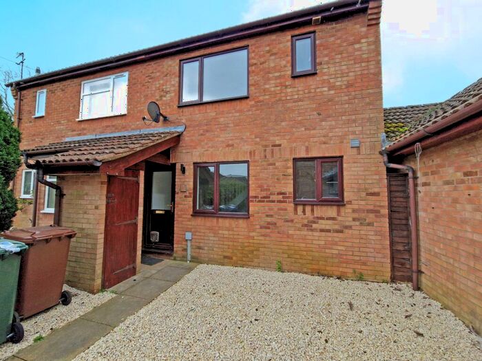 1 Bedroom End Of Terrace House To Rent In Barcombe Close, Banbury, Oxon, OX16