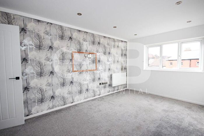 2 Bedroom Apartment To Rent In Saltisford, Warwick, CV34