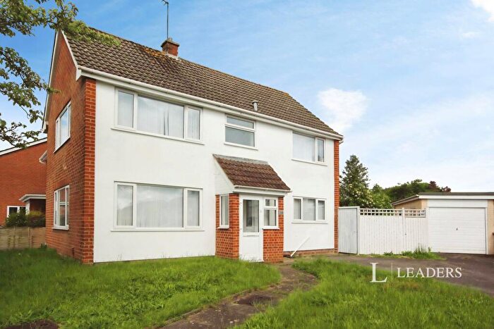 3 Bedroom House To Rent In Netherwood Gardens, Cheltenham, GL51
