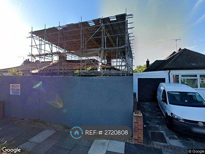 3 Bedroom Bungalow To Rent In Shakespeare Avenue, Westcliff-On-Sea, SS0