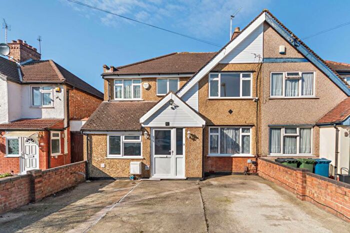 5 Bedroom Semi-Detached House To Rent In Boxtree Lane, HA3