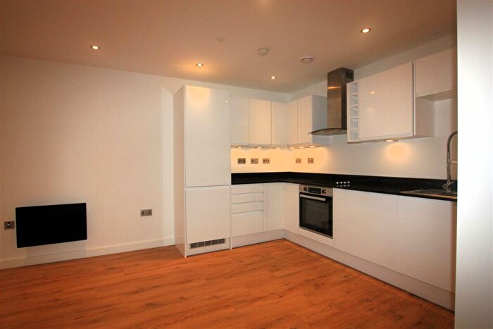 2 Bedroom Flat To Rent In Deepdene, Hopewood Park, Dorking, RH5