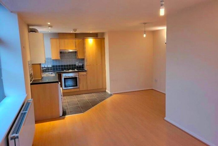 2 Bedroom Flat To Rent In Belle Vue, Leek, ST13